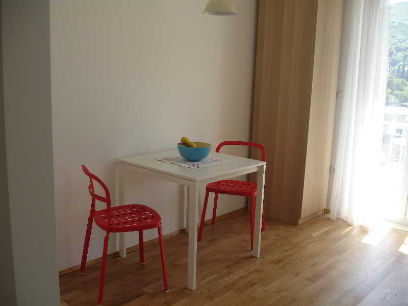 Apartments Silvija Mokosica Exterior photo
