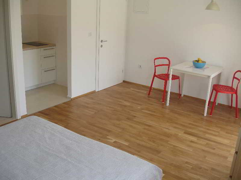Apartments Silvija Mokosica Exterior photo