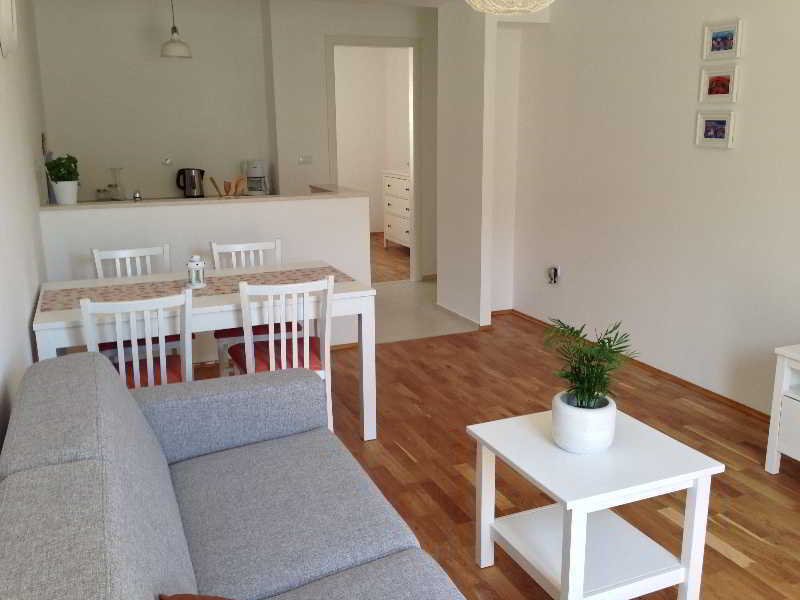 Apartments Silvija Mokosica Exterior photo
