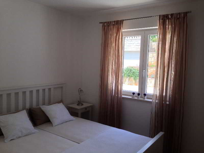 Apartments Silvija Mokosica Exterior photo